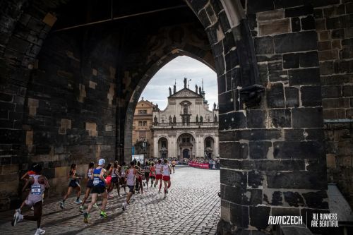 Foto offerta MARATONA DI PRAGA | 42K, immagini dell'offerta MARATONA DI PRAGA | 42K di Ovunque viaggi.